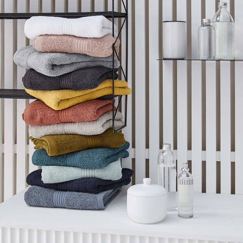 serviette-de-bain-coton-50x90-craie-essential (3).jpg